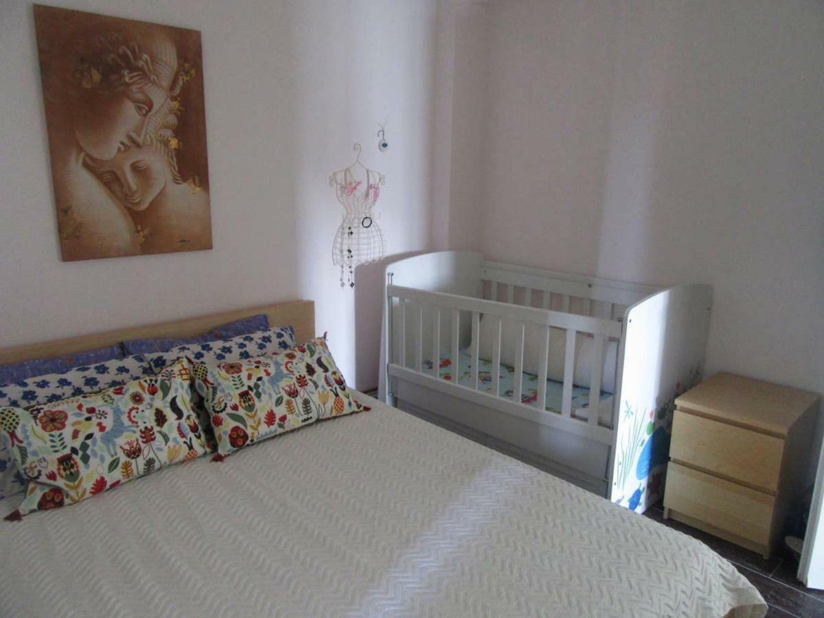 Pefkohori Apart. Near The Beach With Indor Parking And Yard Exterior photo