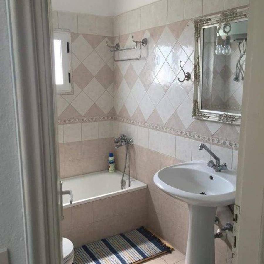 Pefkohori Apart. Near The Beach With Indor Parking And Yard Exterior photo